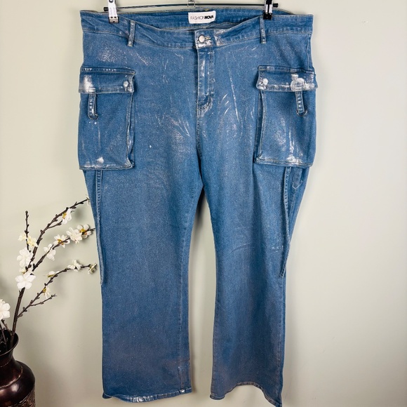 Fashion Nova Foil Bootcut Cargo Jean Size 22 - Picture 3 of 4